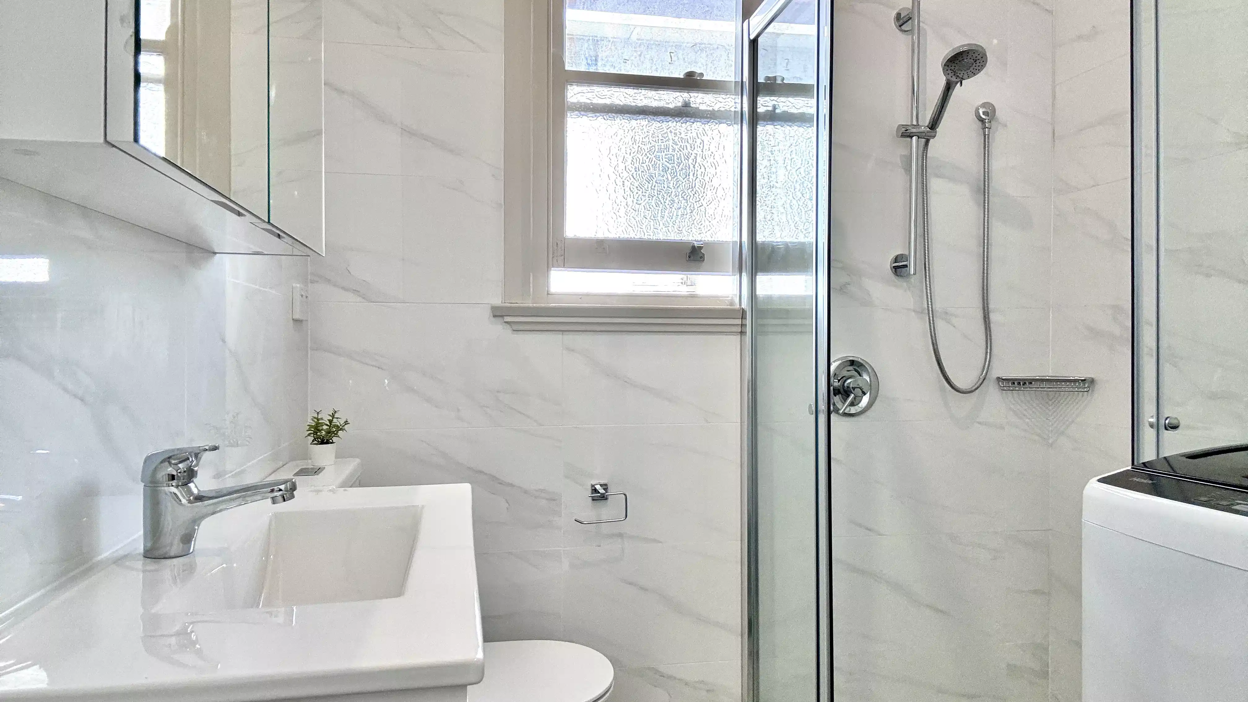 Room 3  - Bathroom