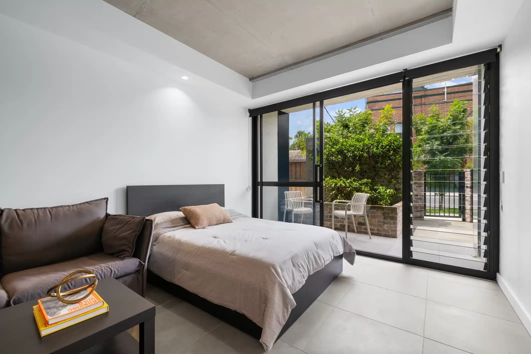 Premium Studio - Bedroom