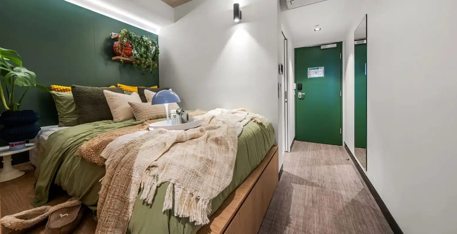 Premium Single Studio ( Window) - Bedroom