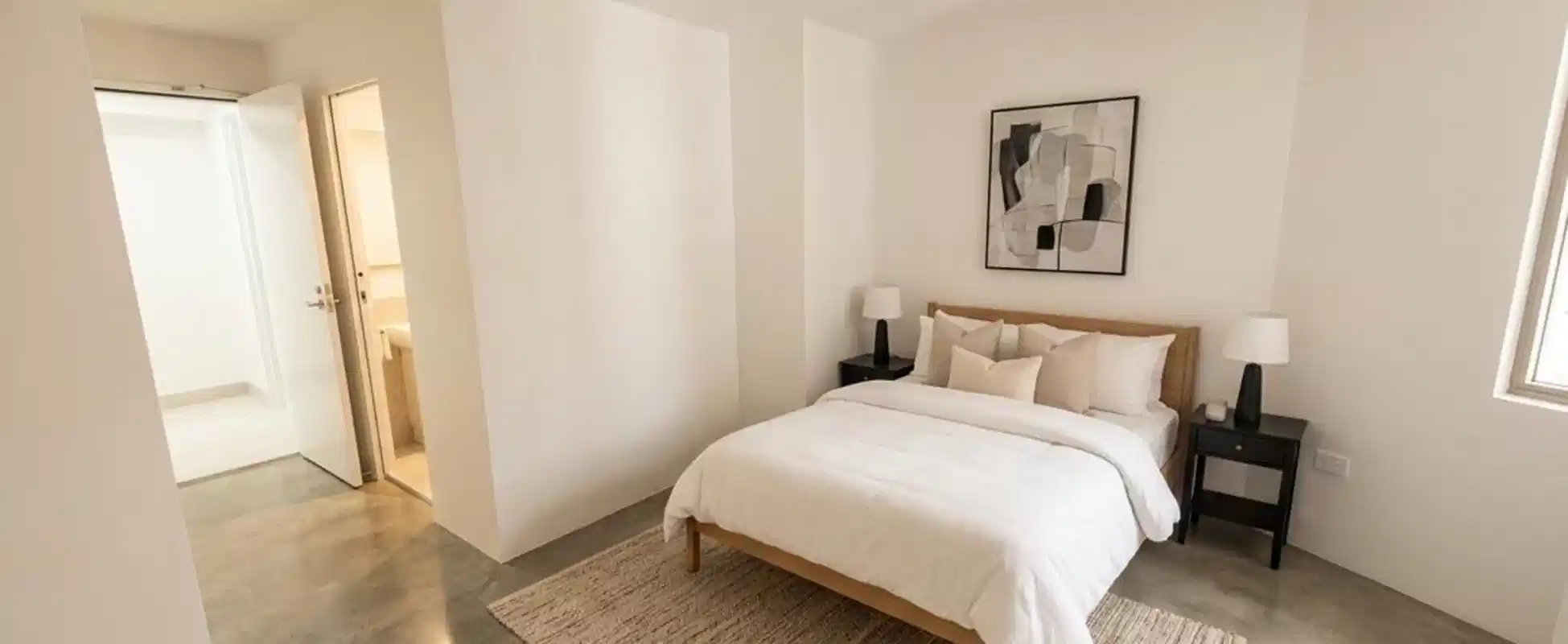 Studio - Bedroom