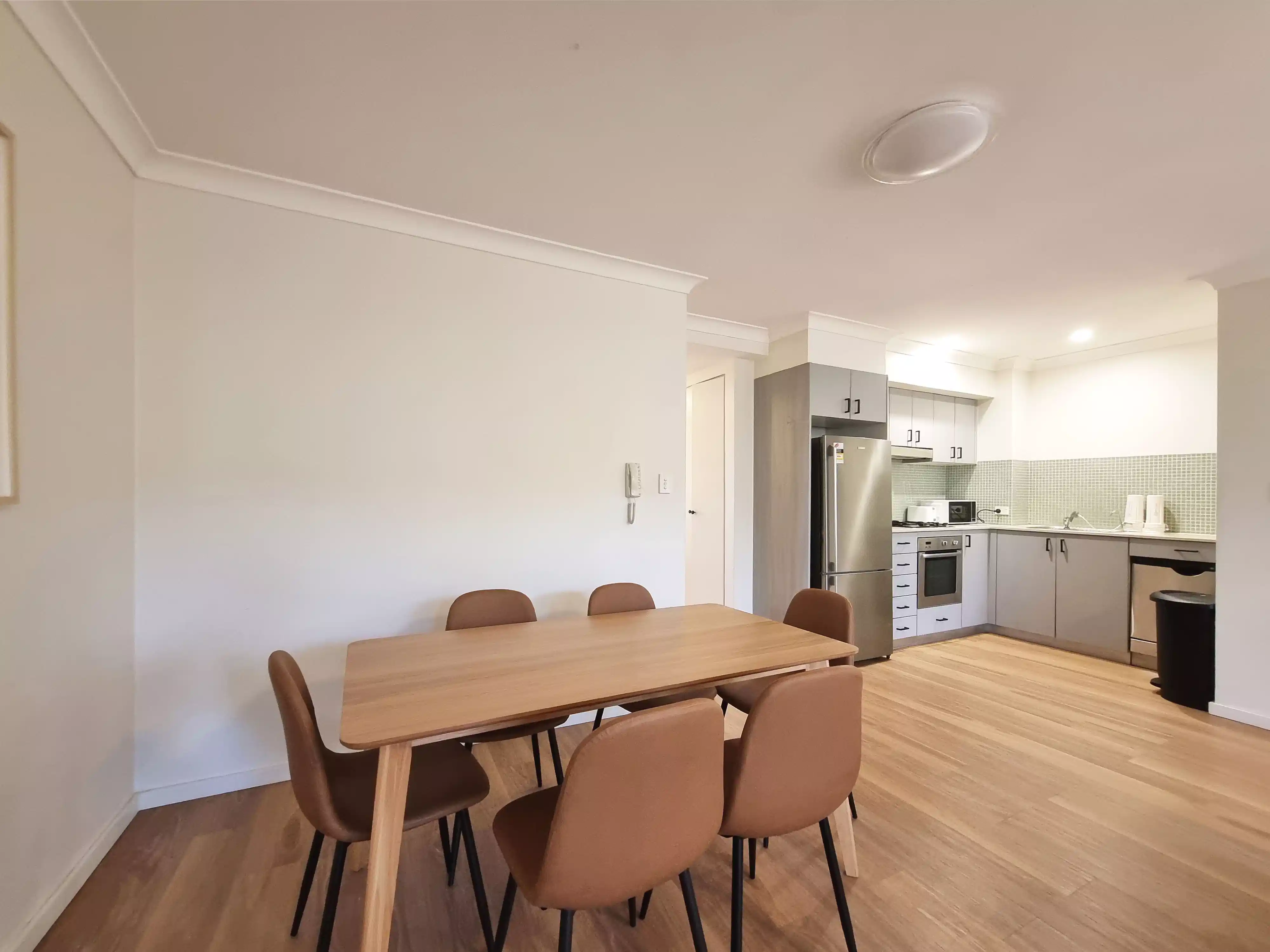 Double Bedroom - Kitchen