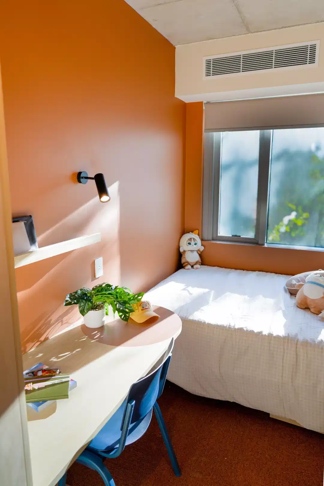 Studio - Bedroom