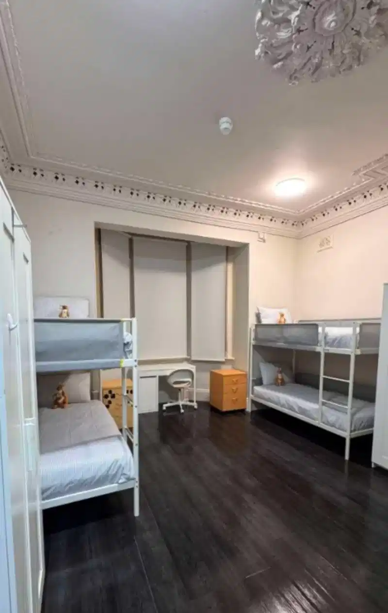 4 Bed Shared Room - Bedroom