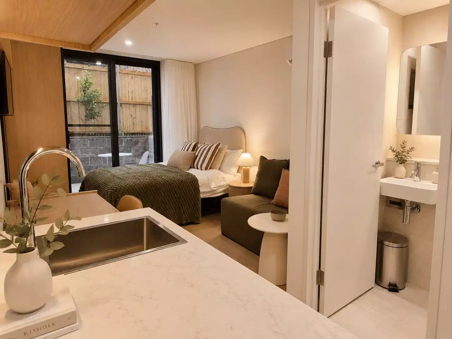 1 Bed 1 Bath | Studio Terrace - Room