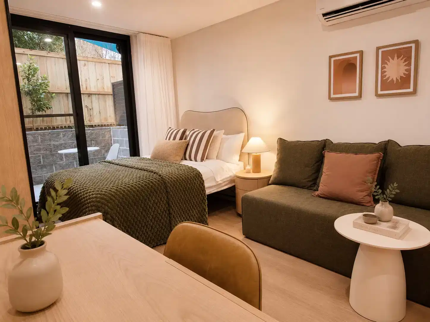 1 Bed 1 Bath | Studio Terrace - Bedroom
