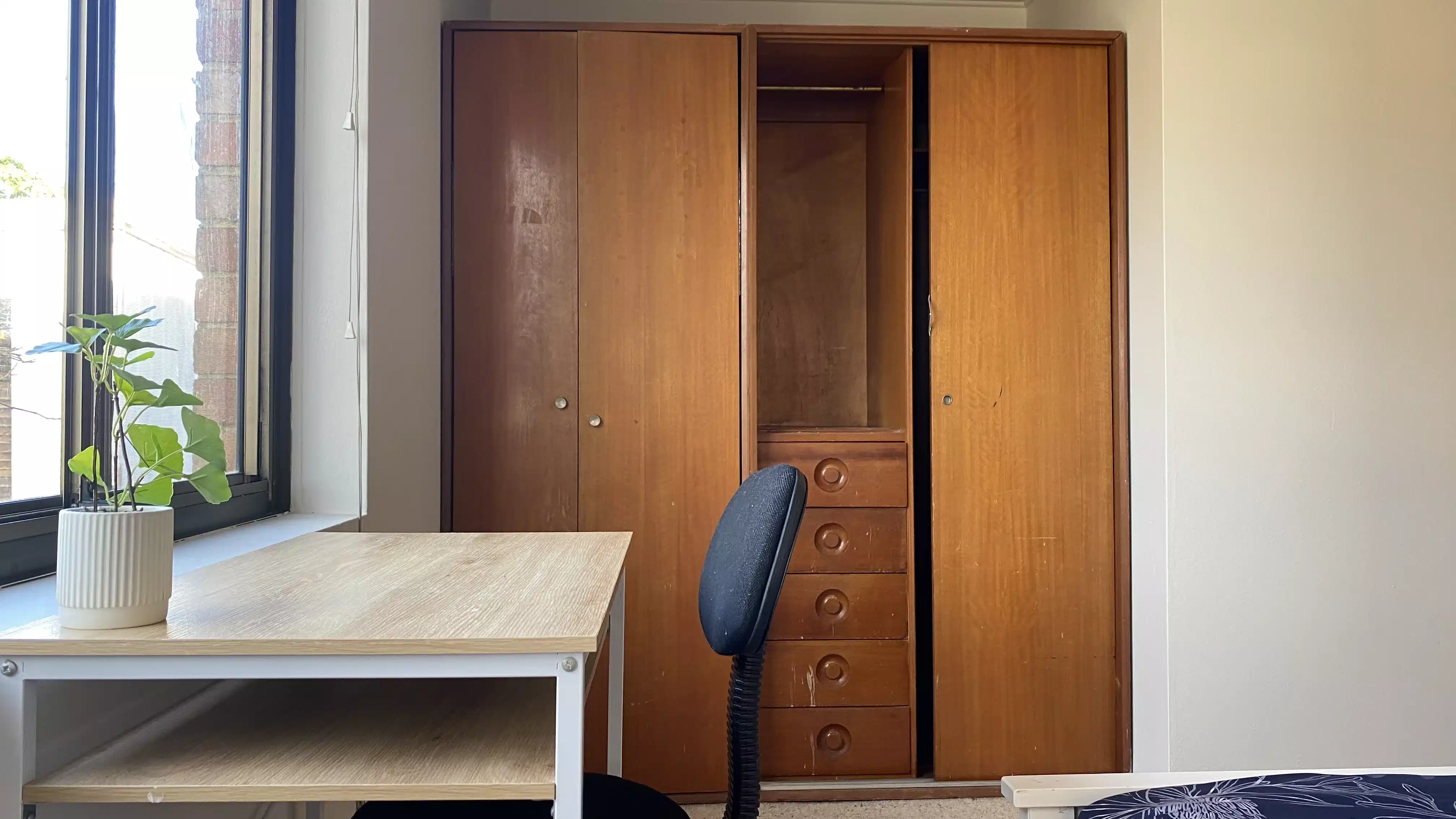 Room 4 - Bedroom
