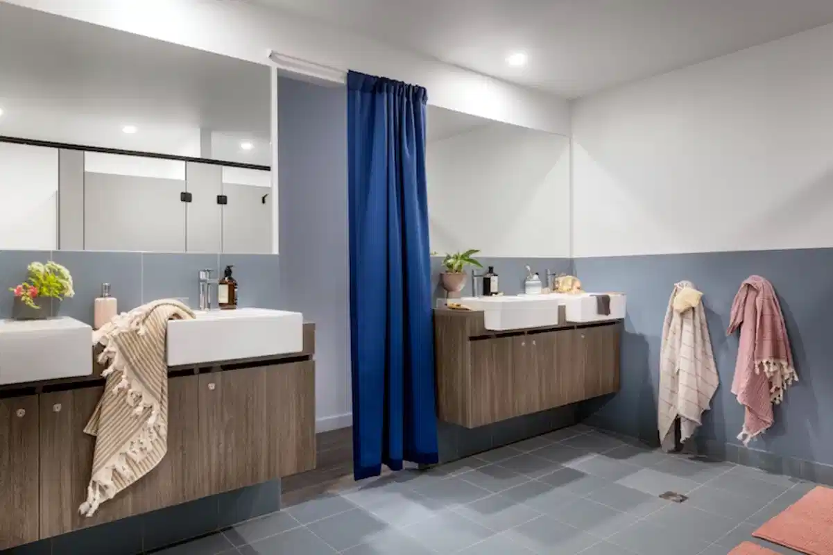 Cluster 6 - Bathroom