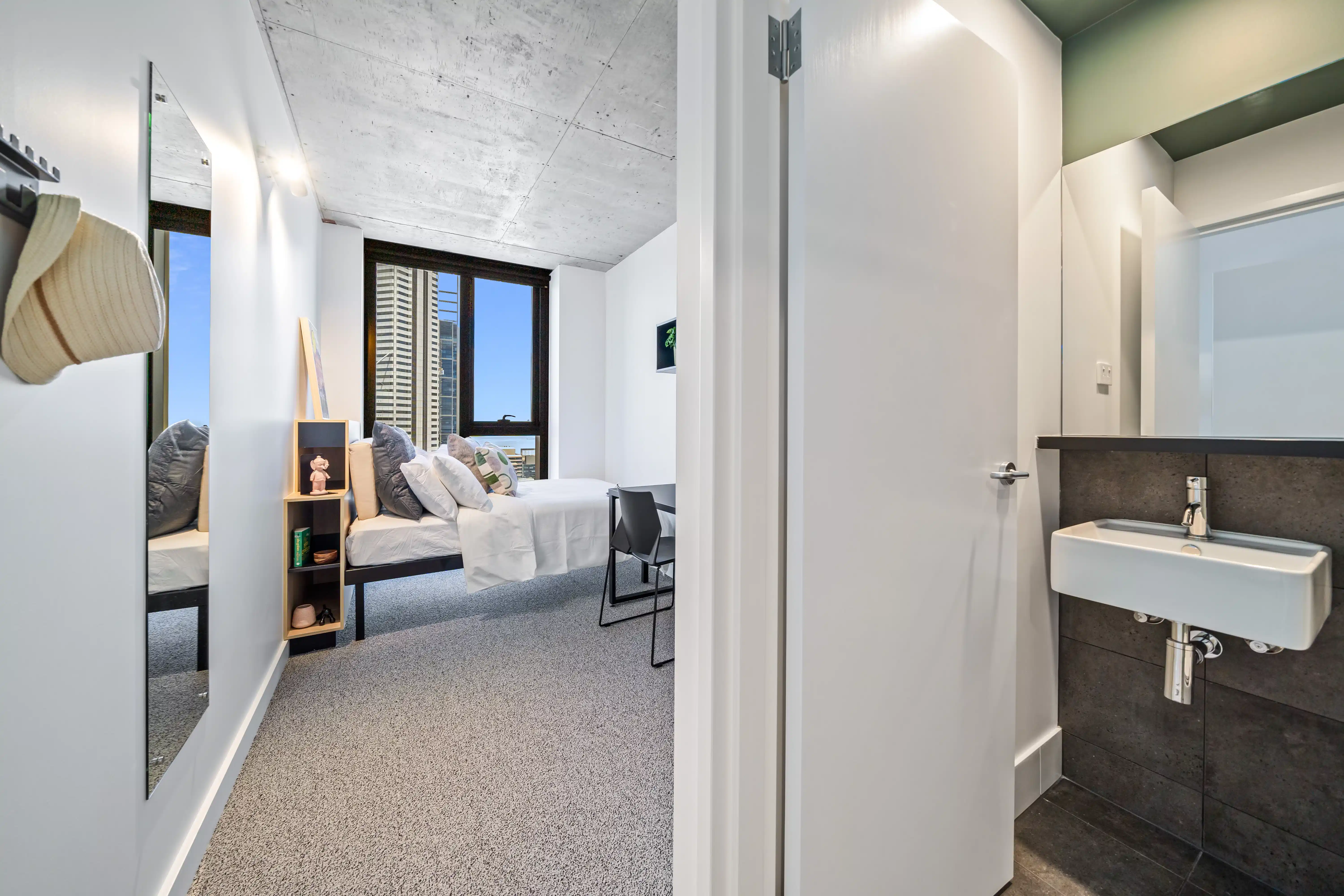 4 Bed Ensuite - 555 Wellington St, Perth-18