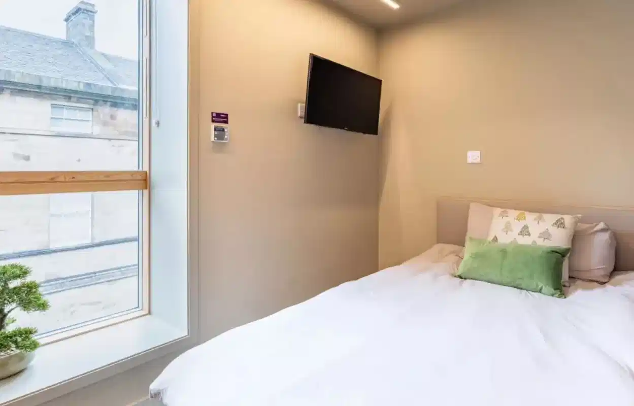 Platinum Studio - Bedroom