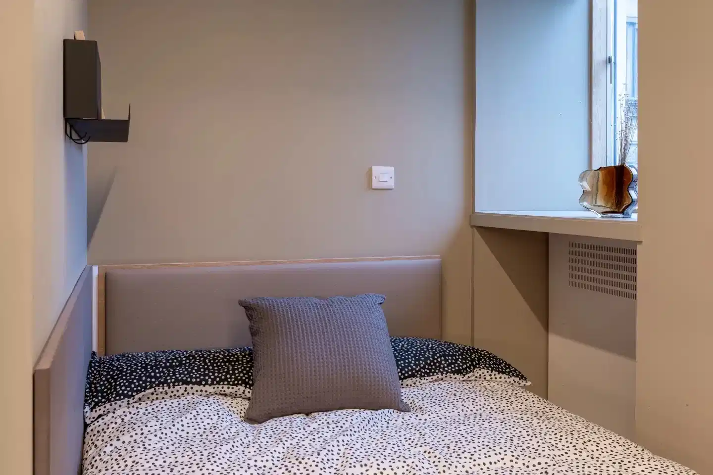 Platinum Studio - Single Bed - Bedroom