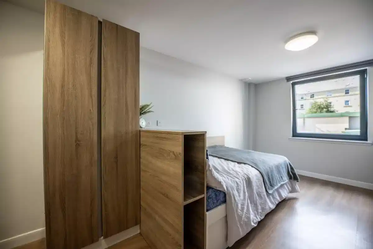 5/6 Bed Superior Ensuite - Bedroom