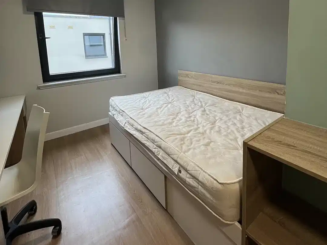 4 Bed Standard Ensuite - Bedroom