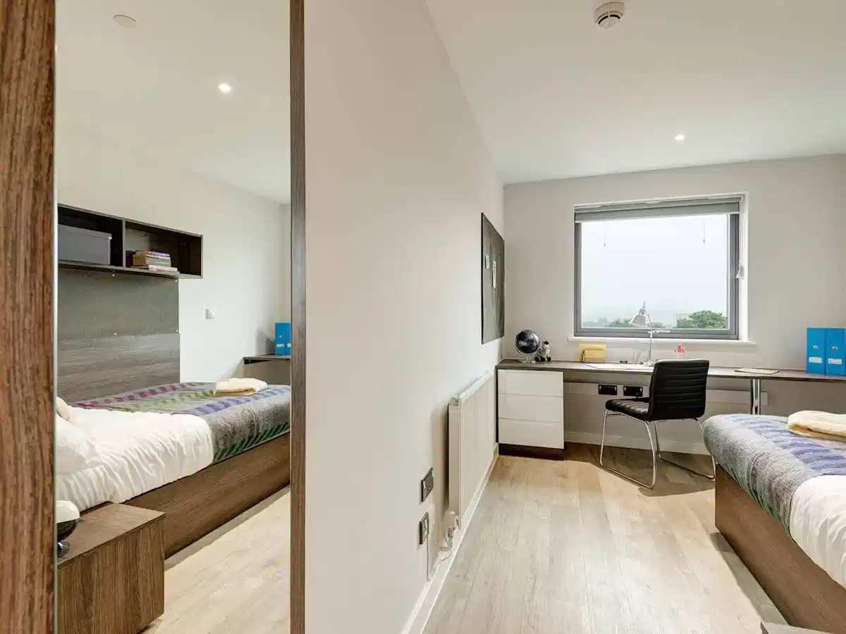 Standard Ensuite - Bedroom