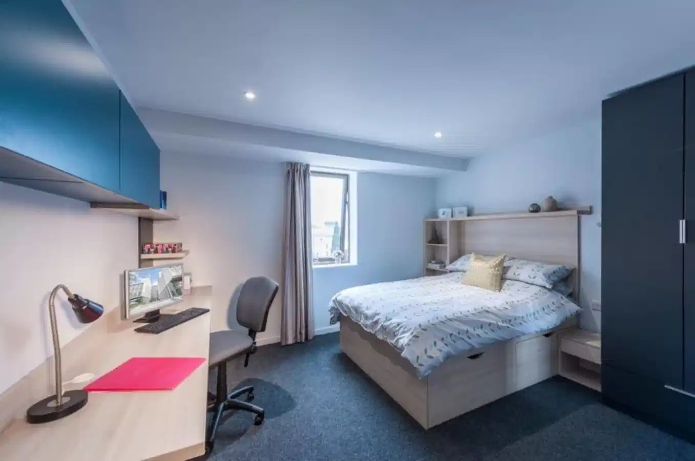 Premium Ensuite - Bedroom
