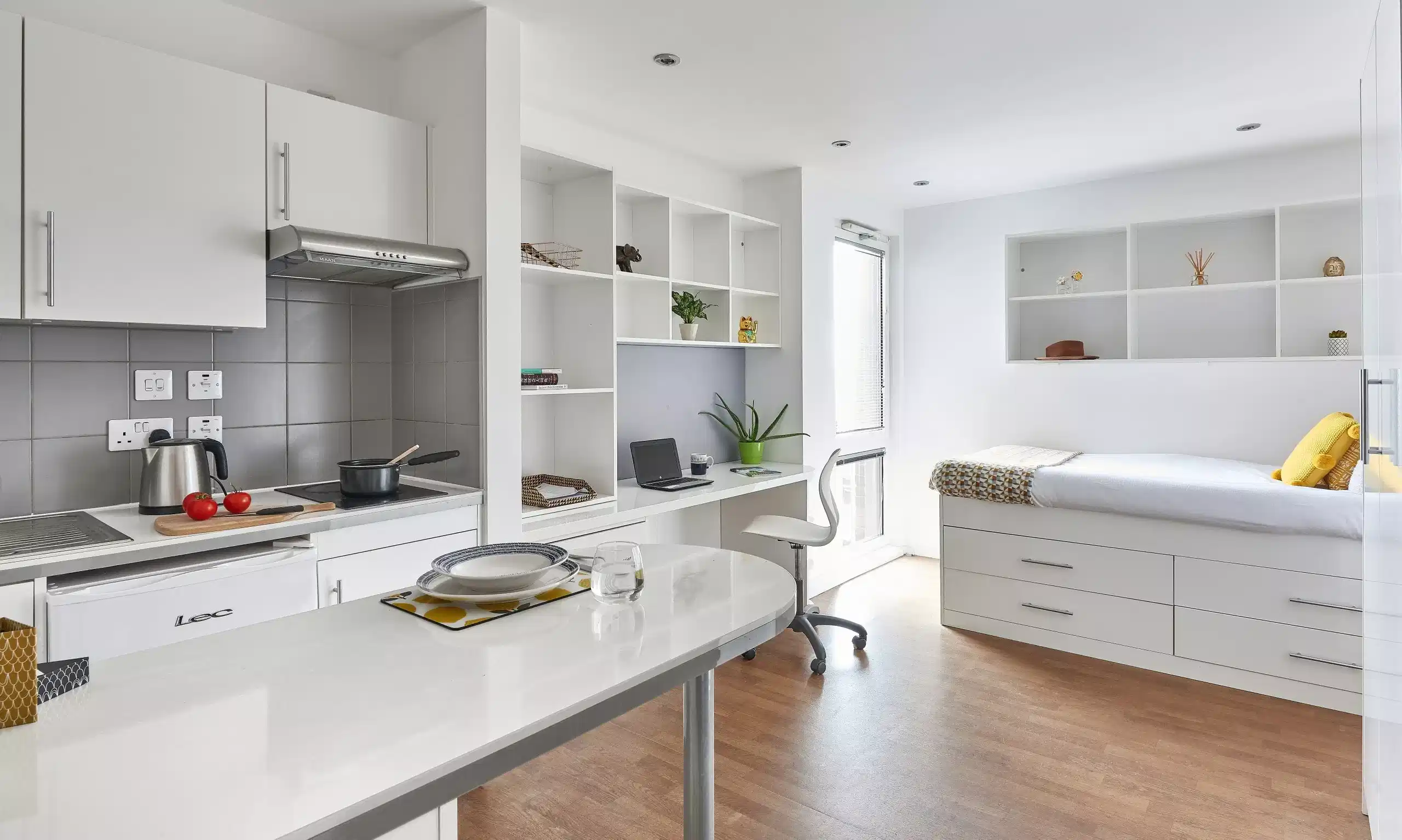 Premier Studio Plus - Bedroom