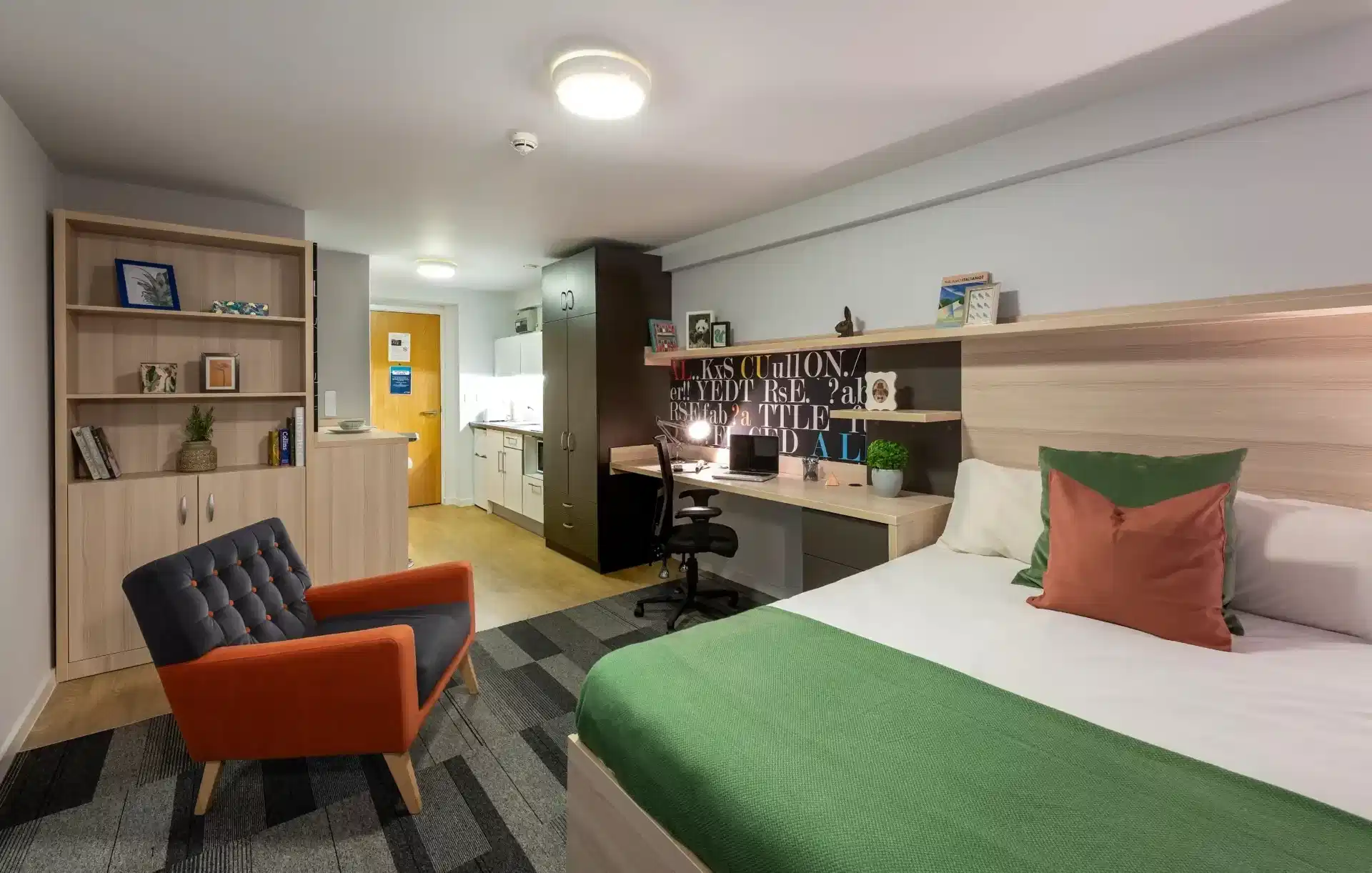 Gold Studio - Bedroom