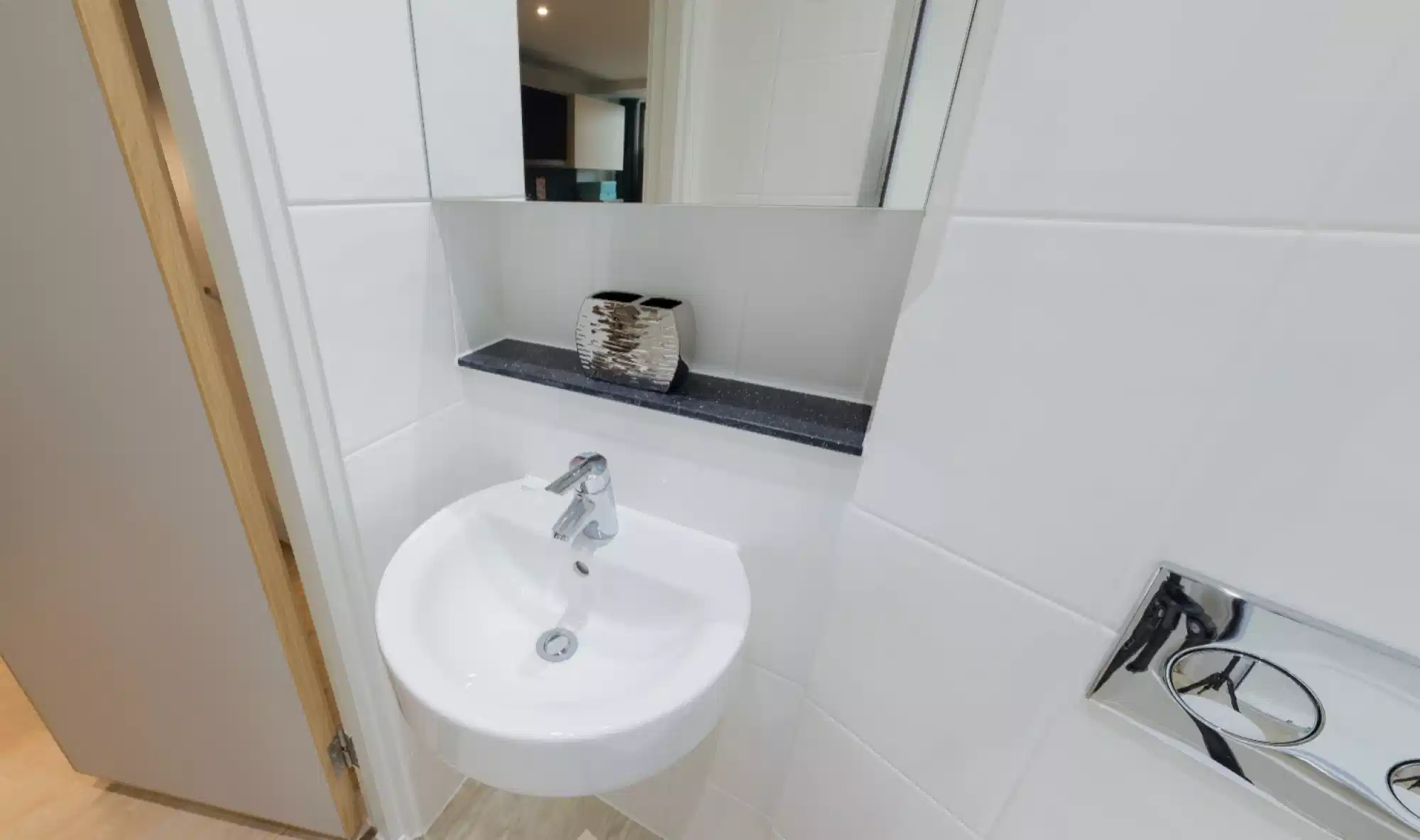 Silver Studio - Bathroom
