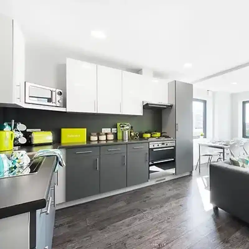 Premium En Suite - Kitchen