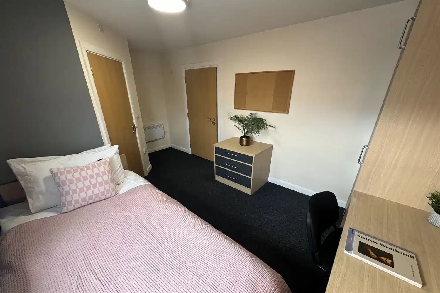 Double Ensuite Rooms - Bedroom