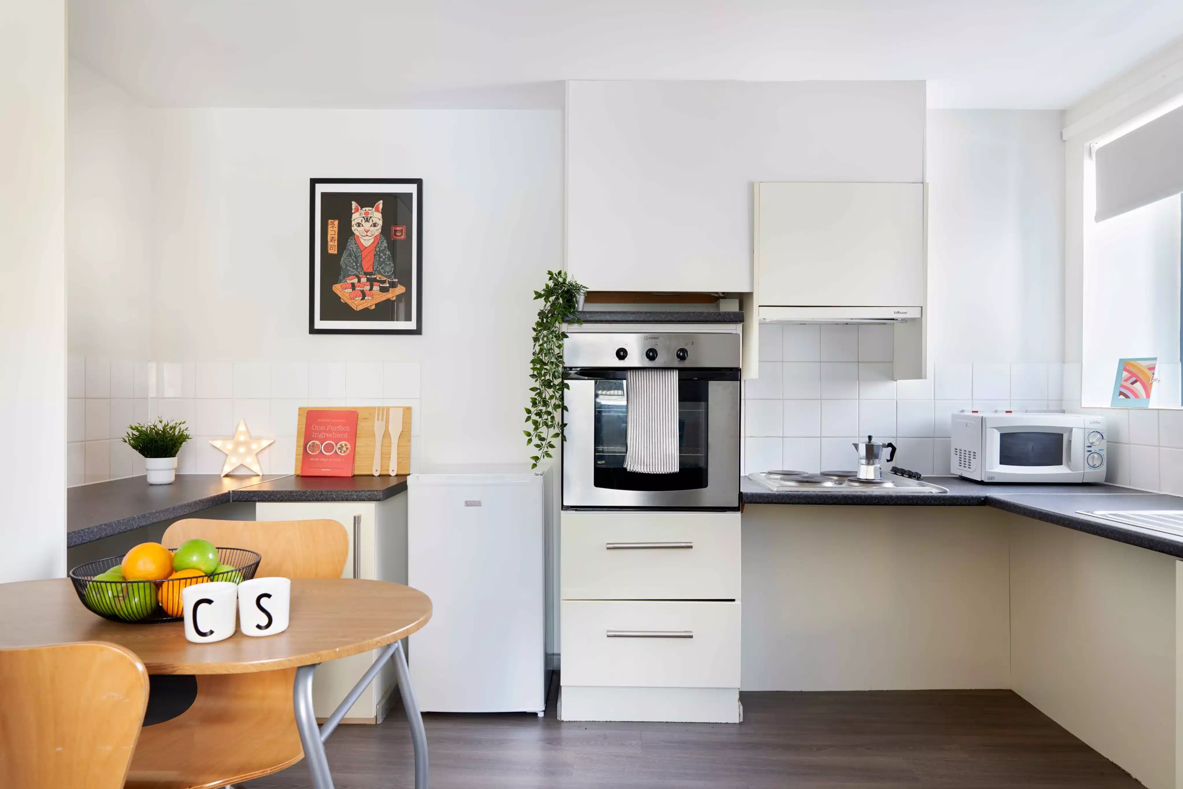 Bronze Studio - Accessible - Kitchen