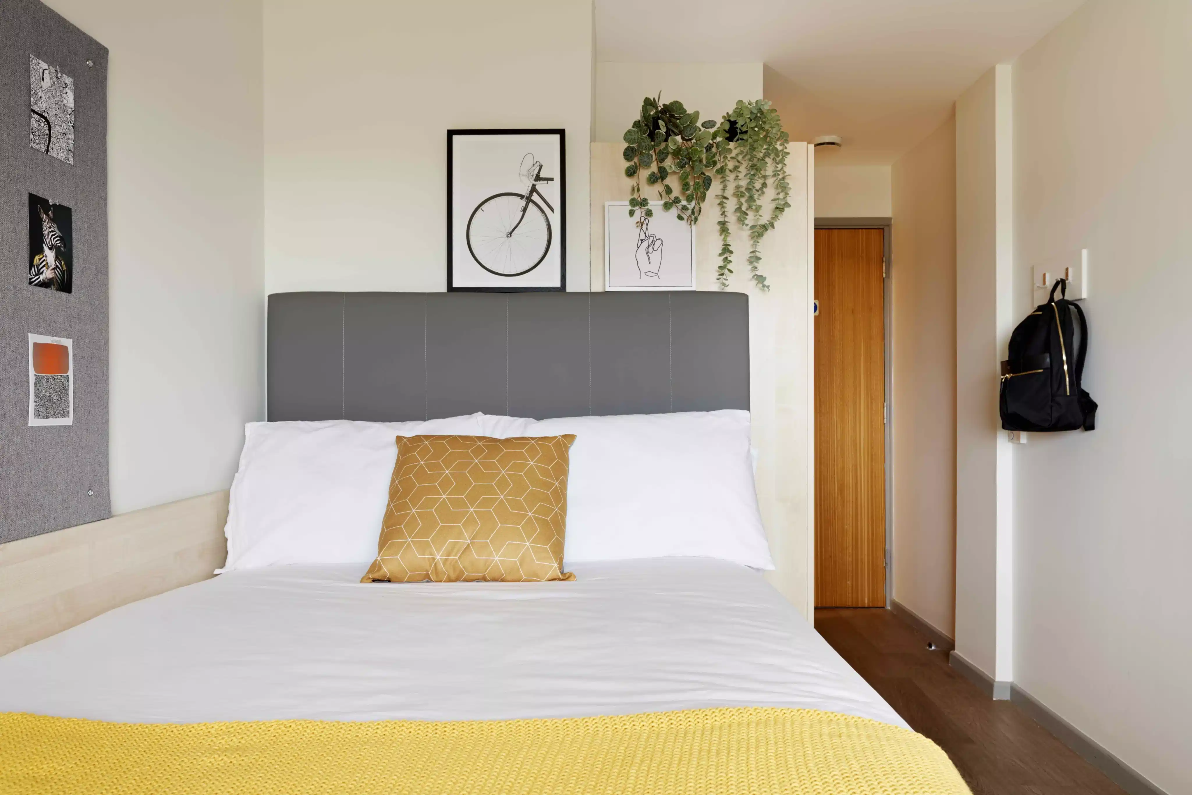 Bronze Ensuite - Bedroom
