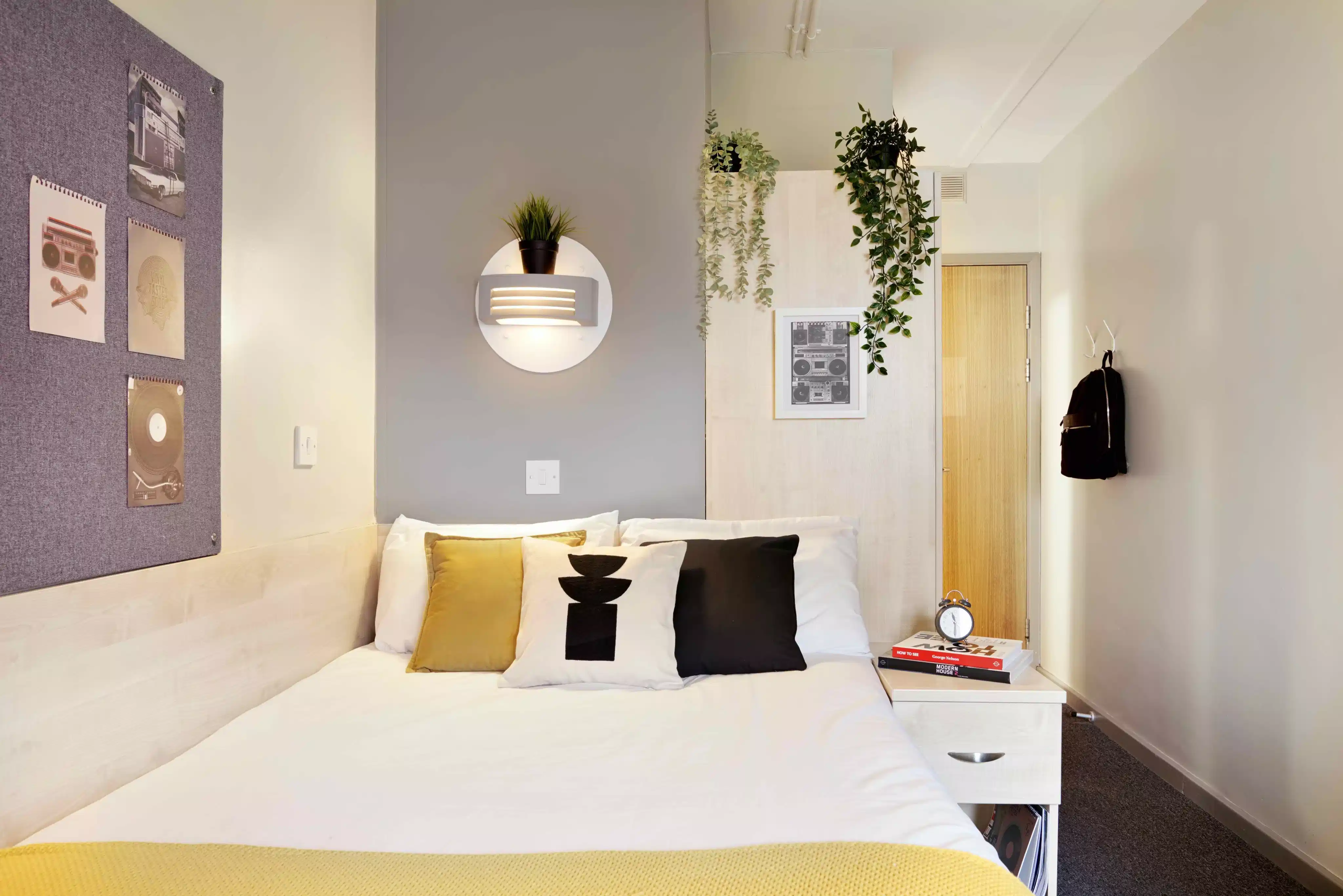 Bronze Ensuite - Bedroom