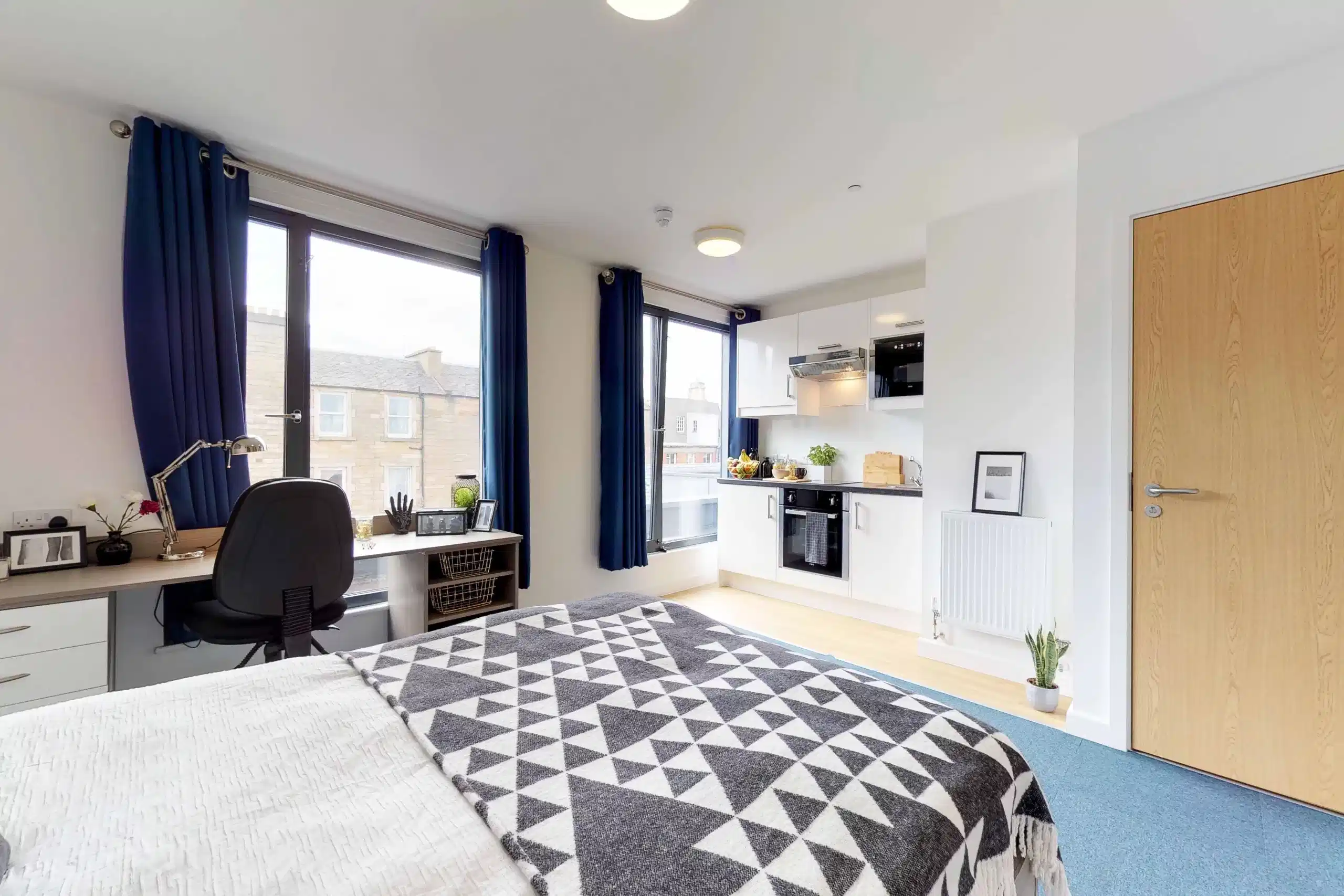 Superior Studio - Bedroom