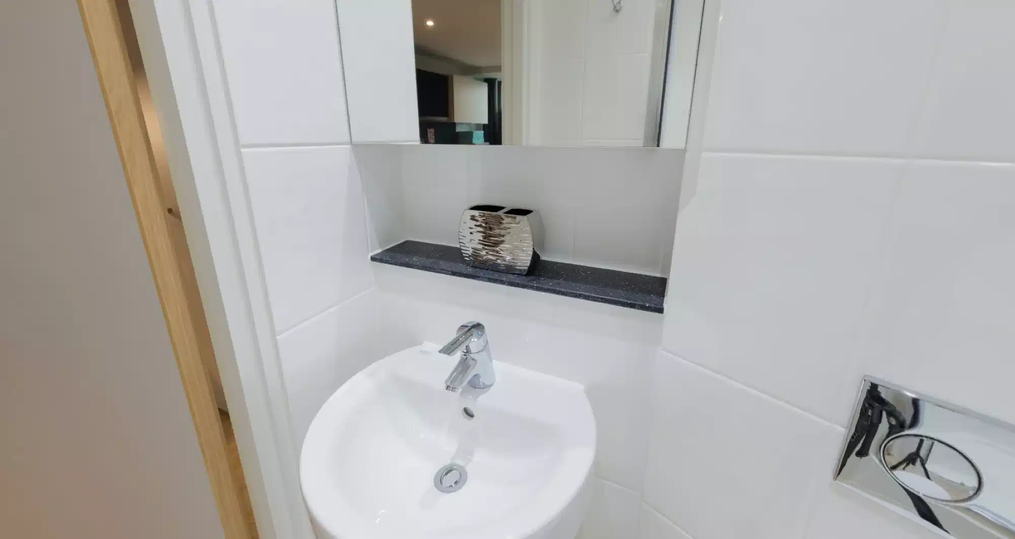 Silver Studio - Bathroom
