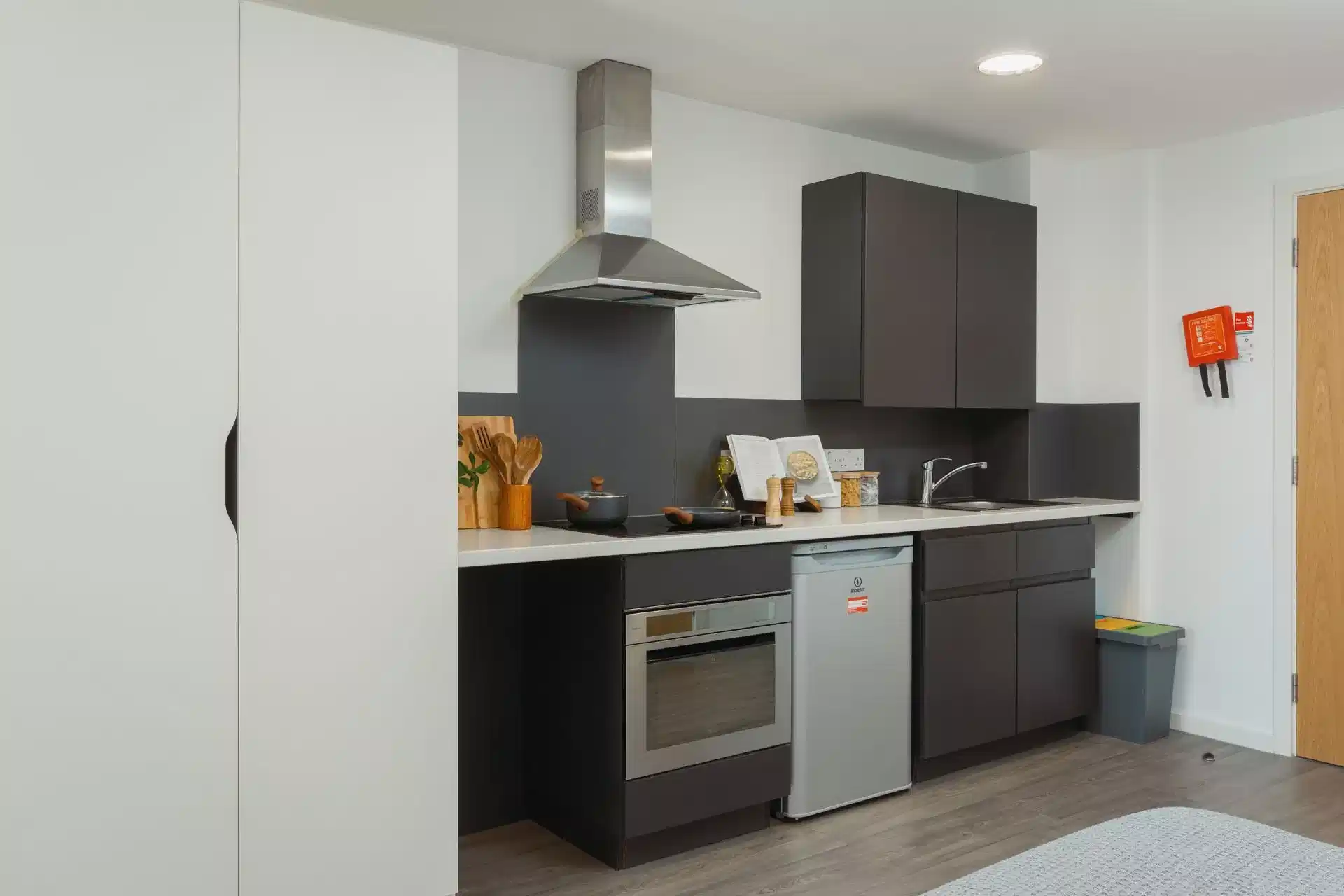 Silver Studio - Kitchen