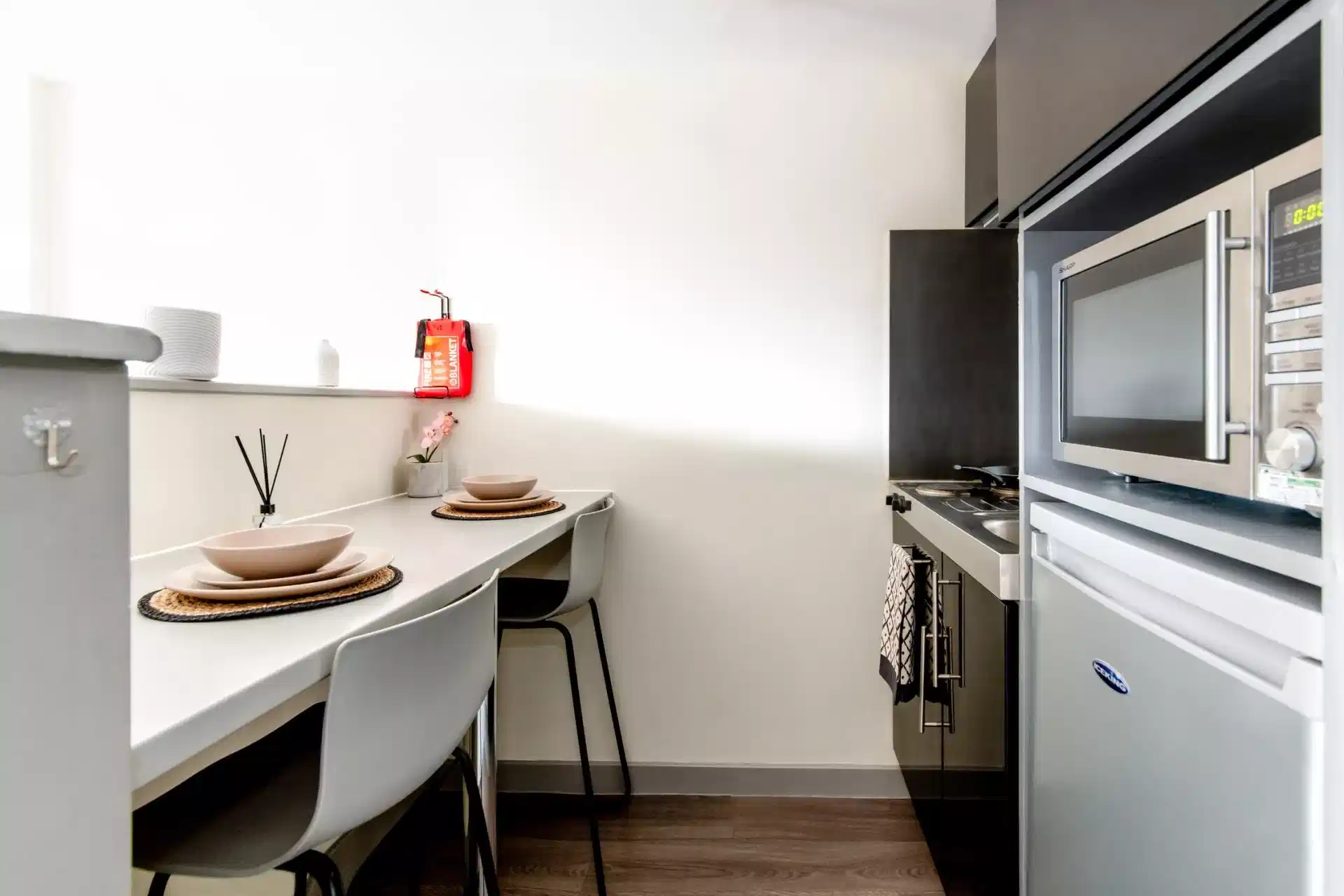 Premium Plus Studio - Kitchen