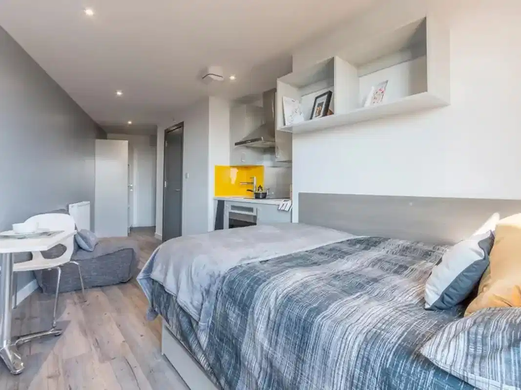 Premium Studio - Bedroom