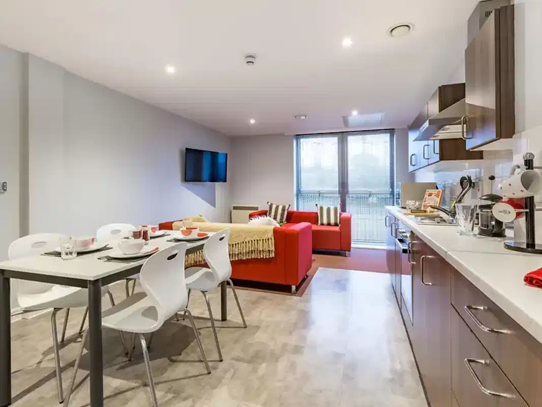 4 Bed Standard Ensuite - Amenities
