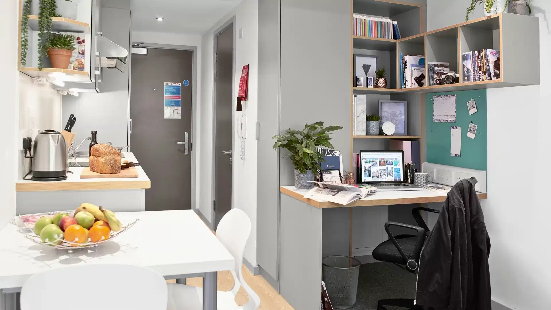 Bronze Studio Deluxe (Balcony) - Amenities