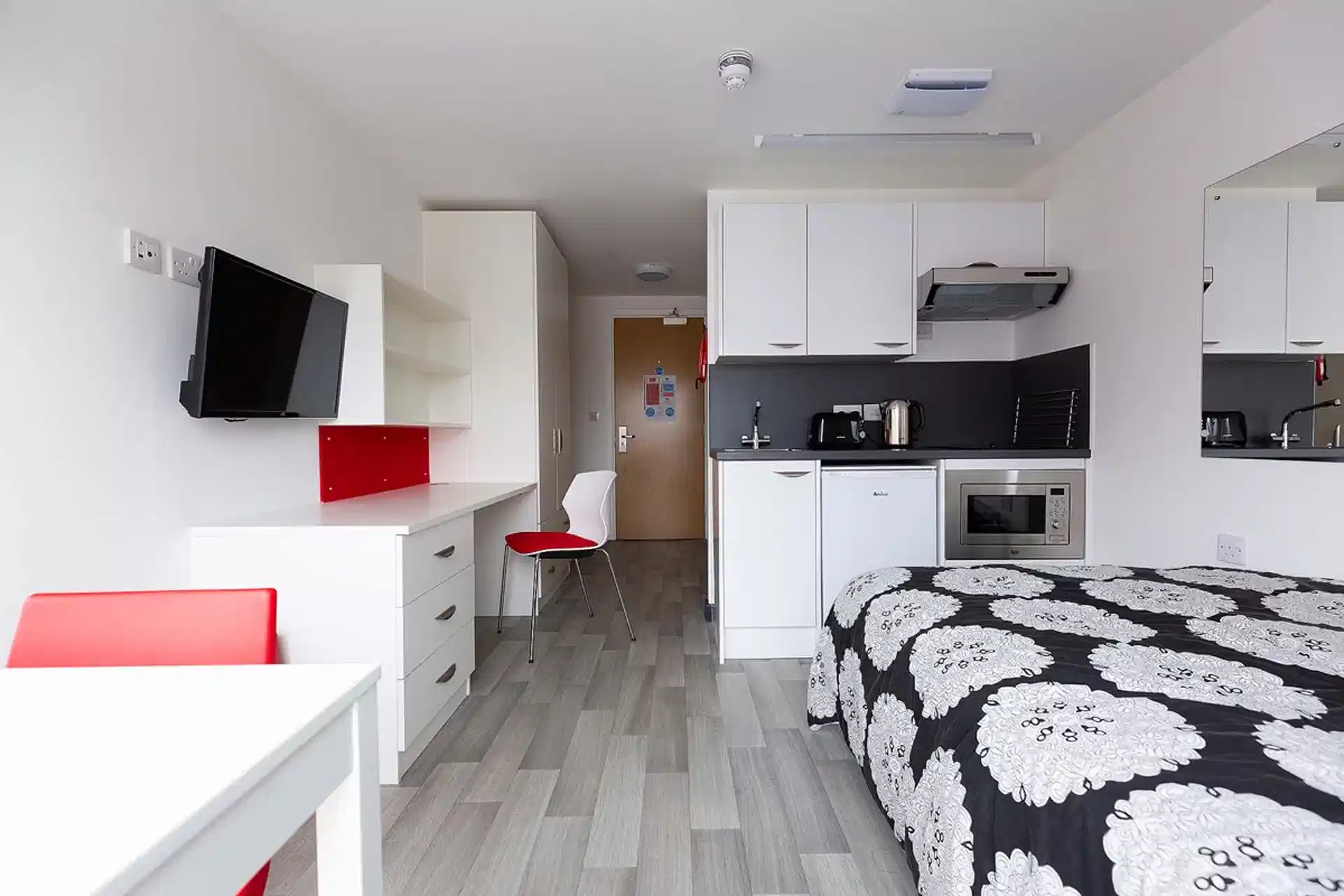 Classic Studio - Bedroom