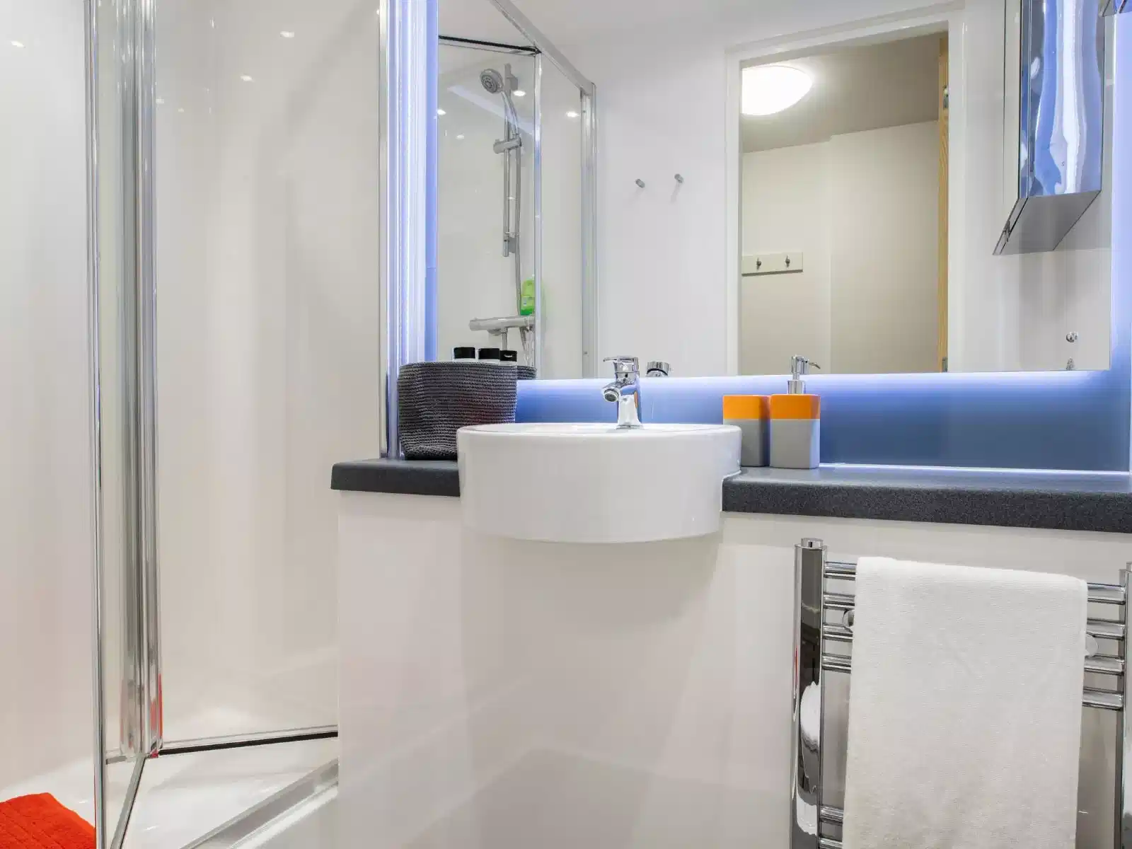 Standard Plus Studio - Bathroom