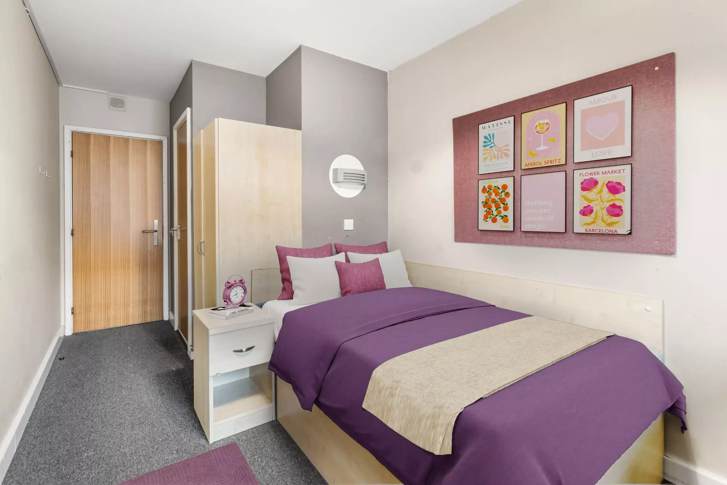 Gold Ensuite - Bedroom