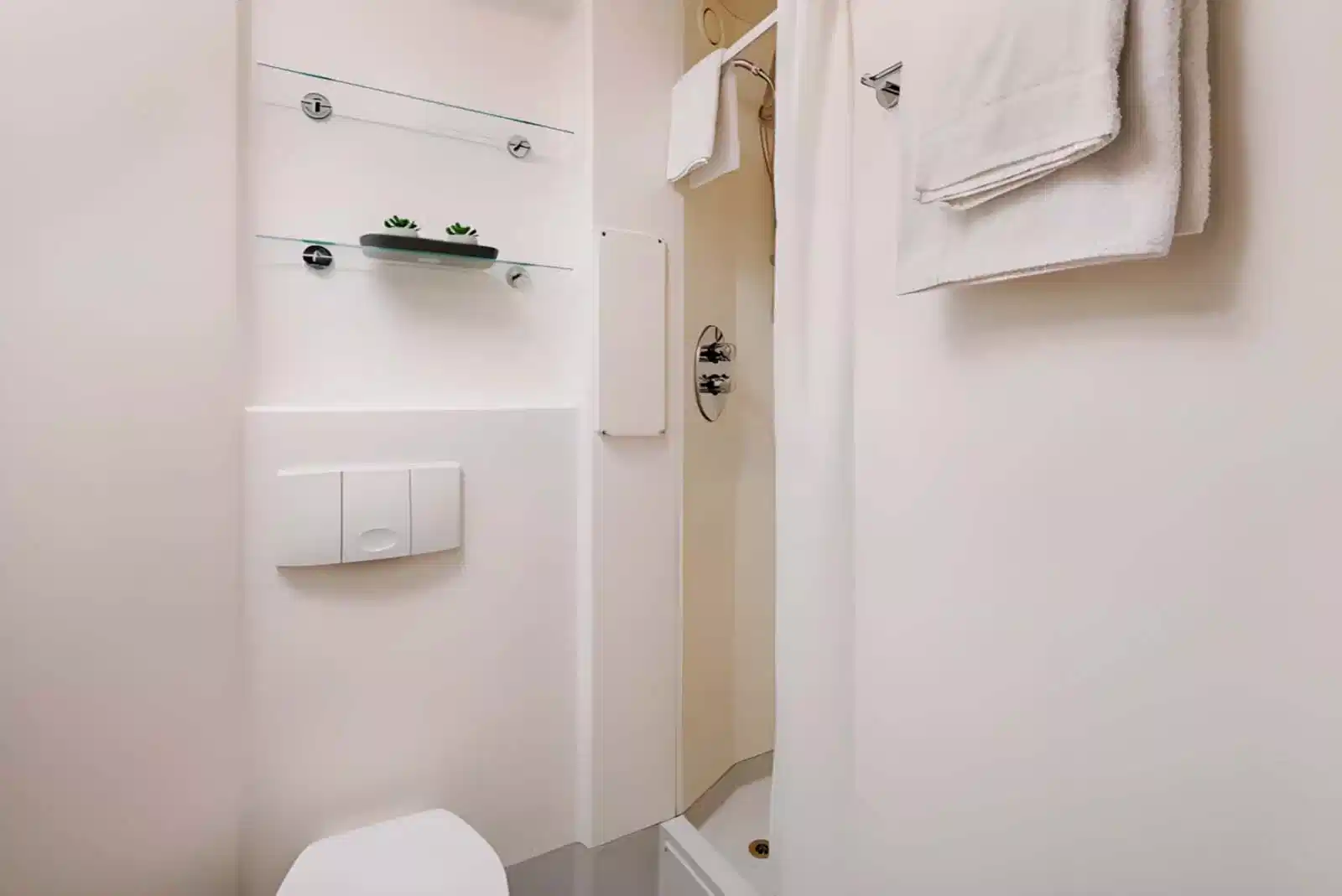 Ensuite Bronze (New Style) - Bathroom