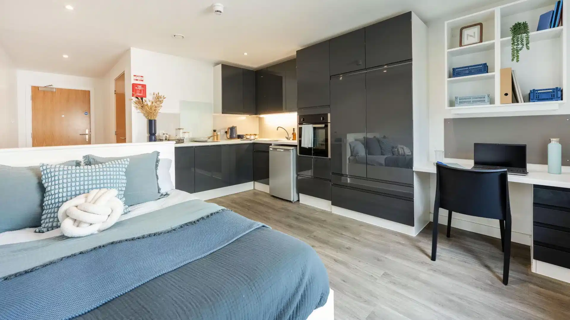 Super Elite Studio - Bedroom