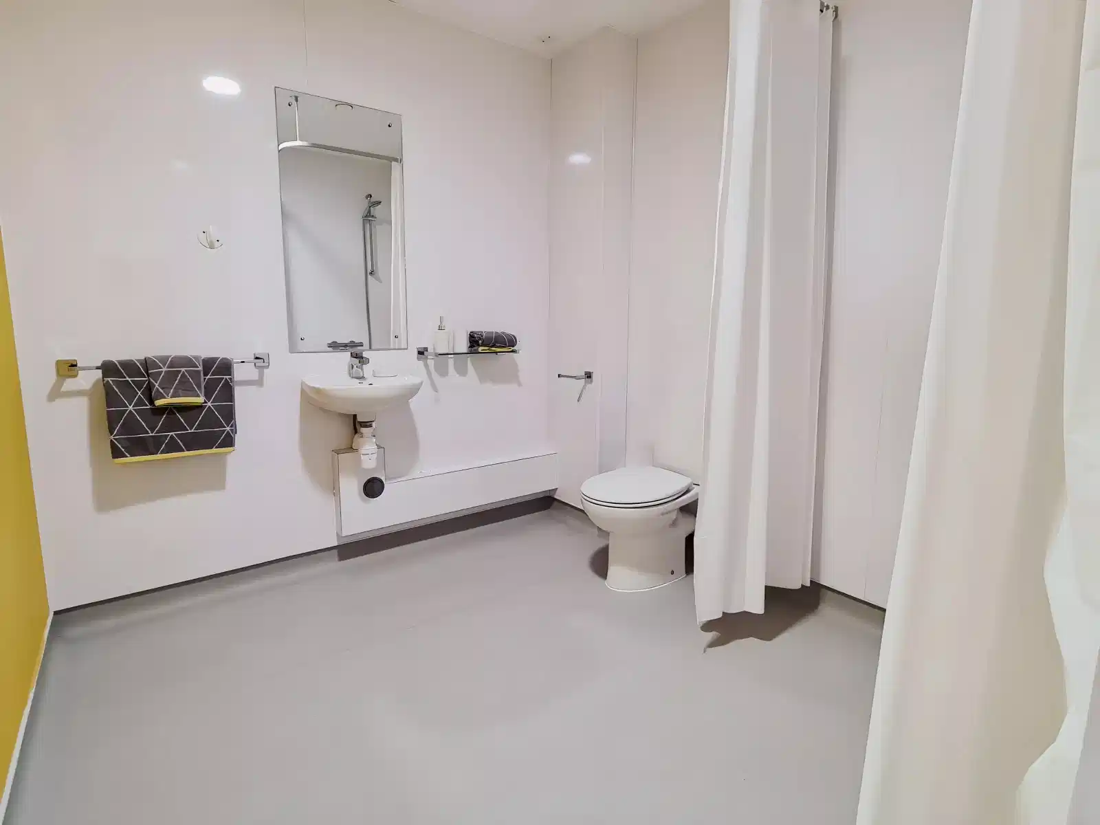 Premium Plus Studio - Bathroom