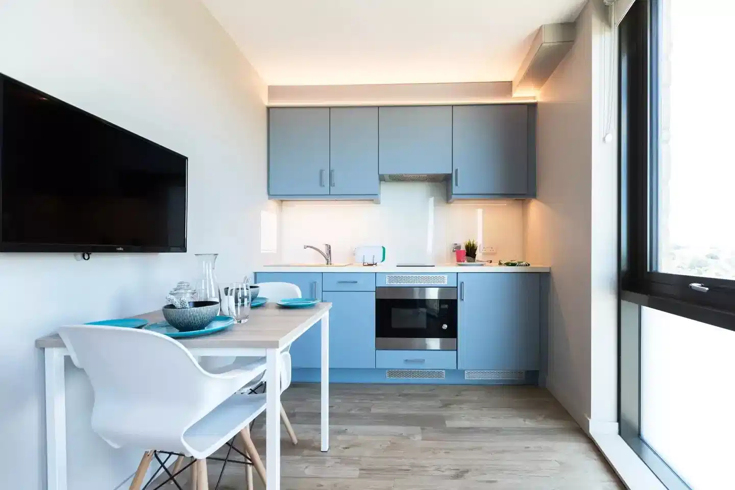 Gold Studio - Low - Kitchen
