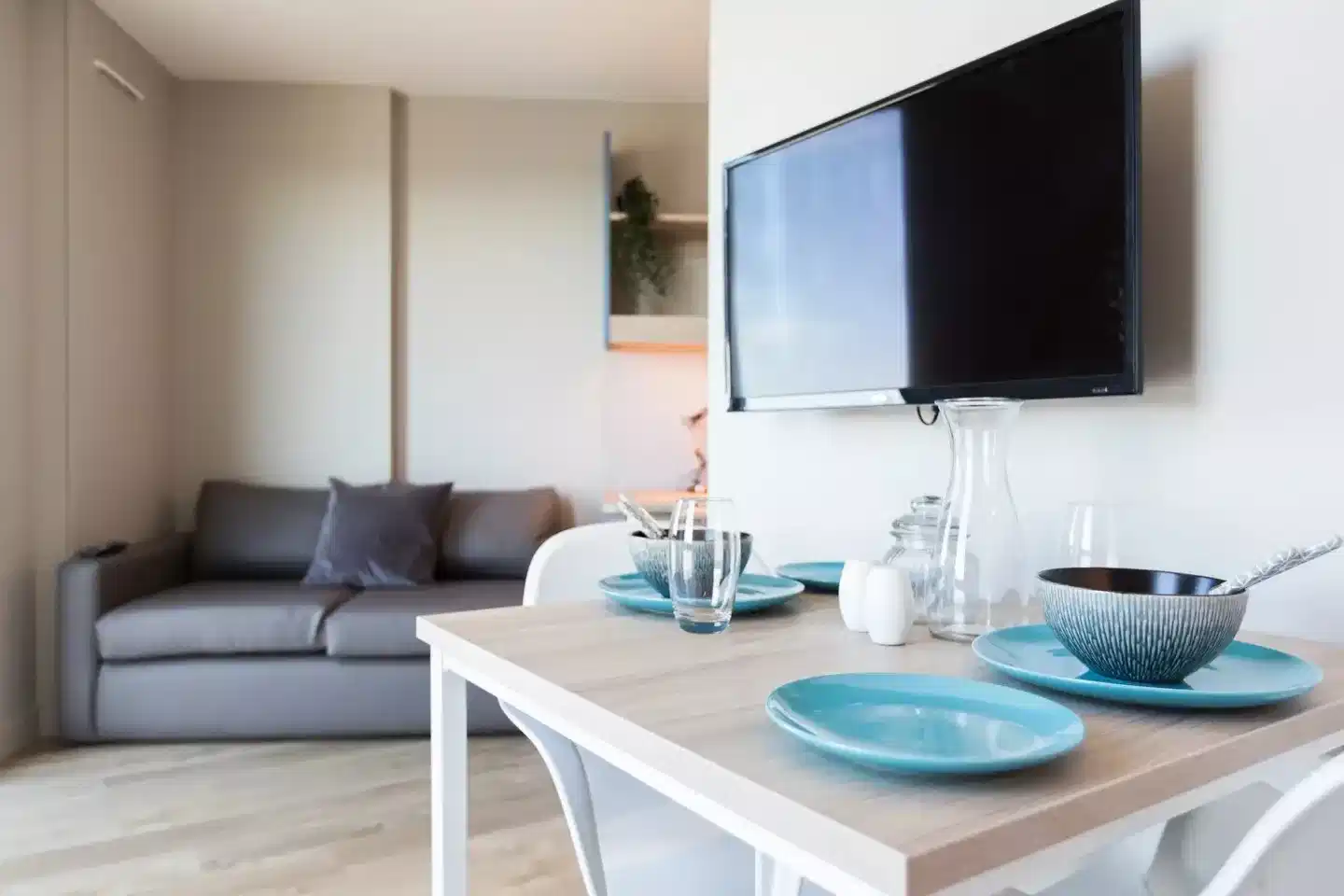 Gold Studio - Low - Amenities
