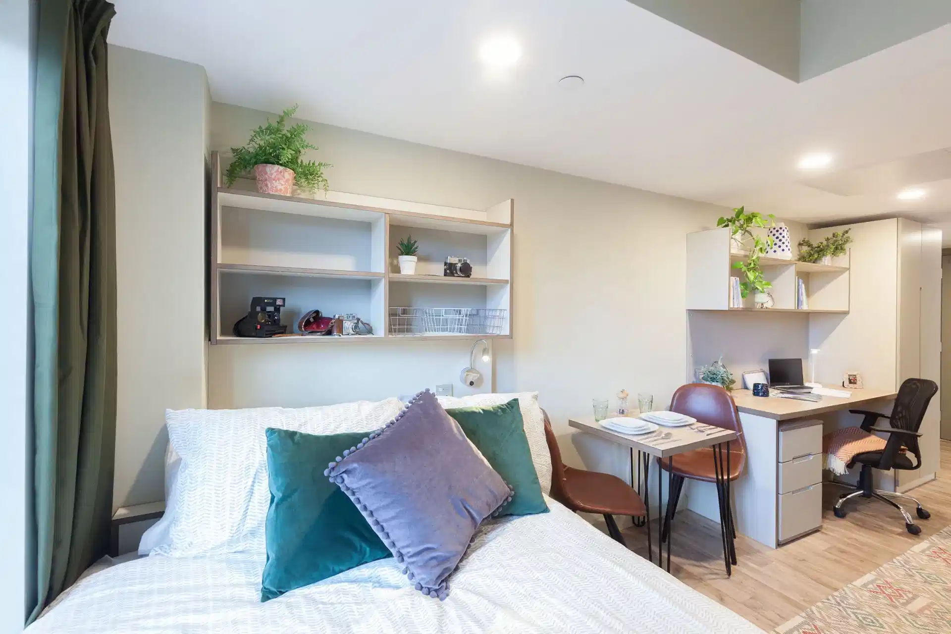 Gold Plus Studio - Bedroom