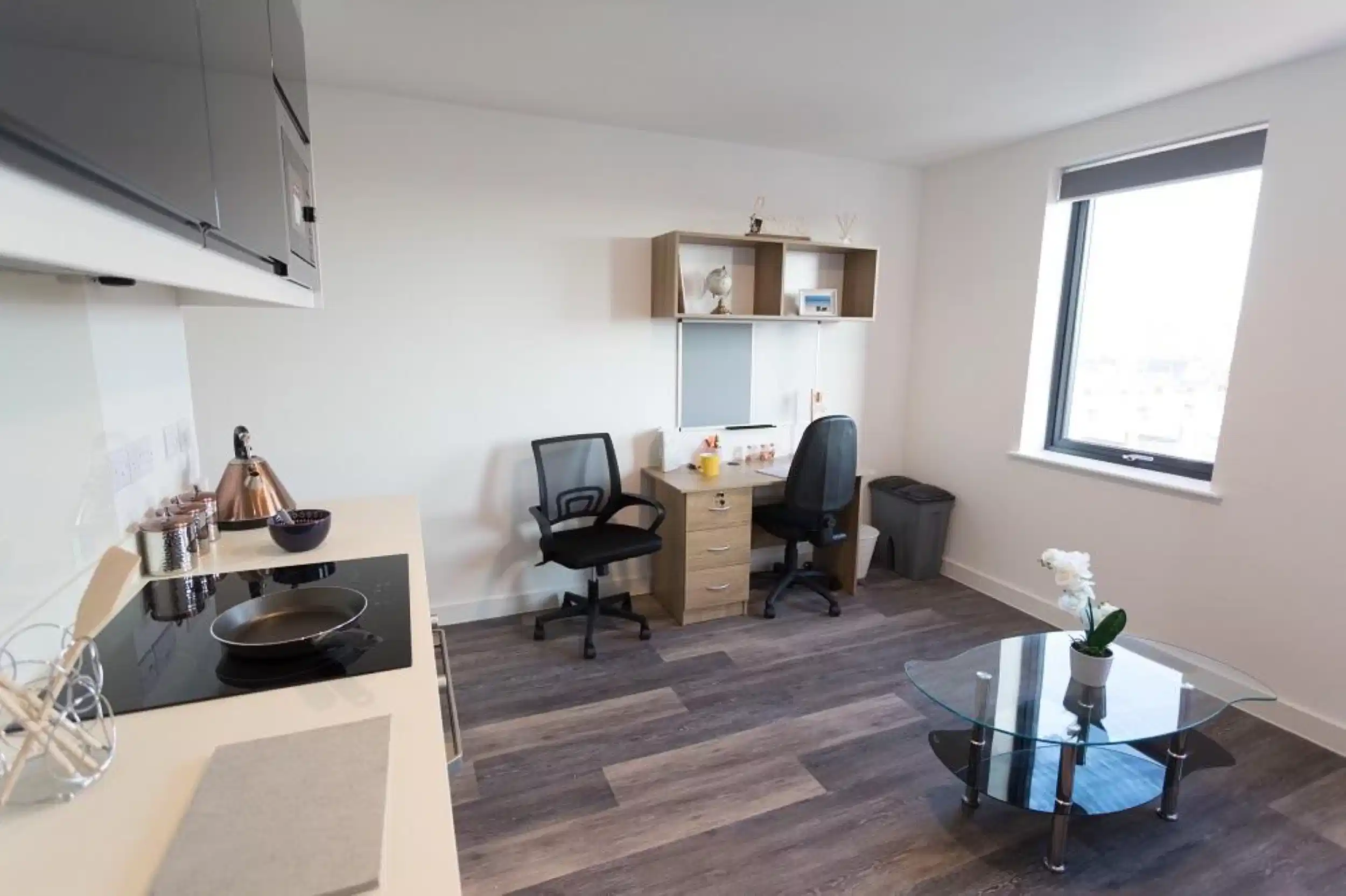 Premium View One Bed  - Kitchen