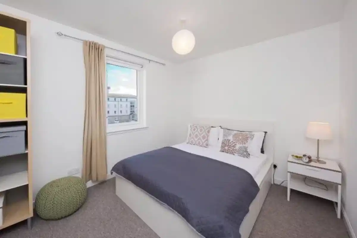 Premium – 2 Bed Maisonette With Study - Bedroom