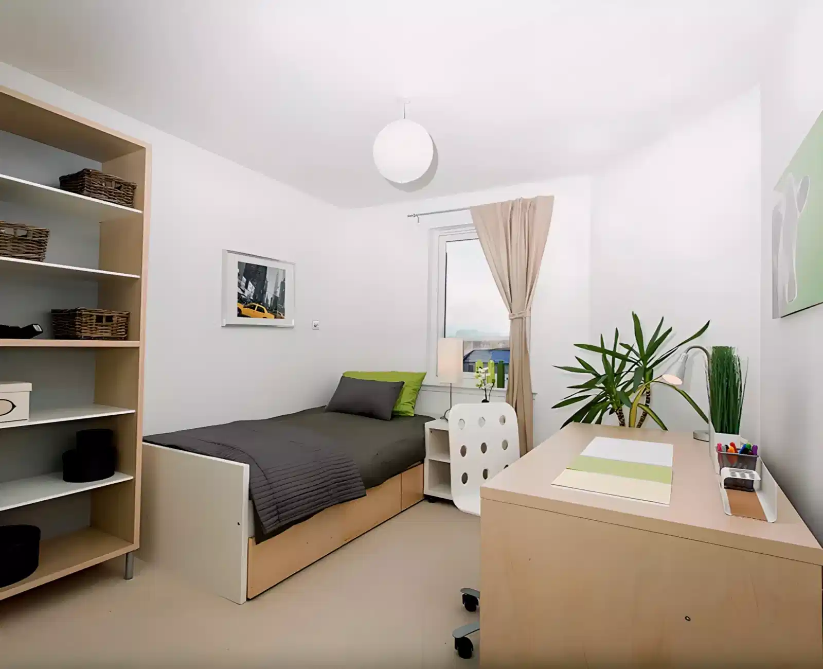 Premium - 3 Bed Flat - Bedroom