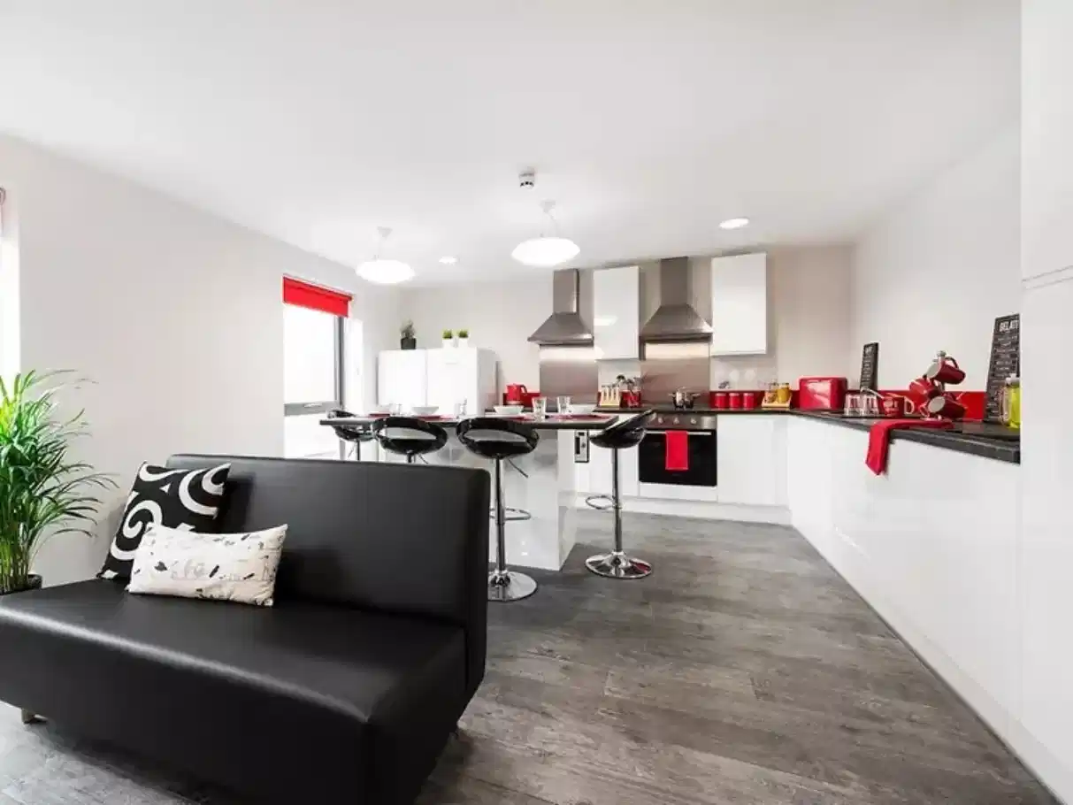Premium Ensuite  - Kitchen