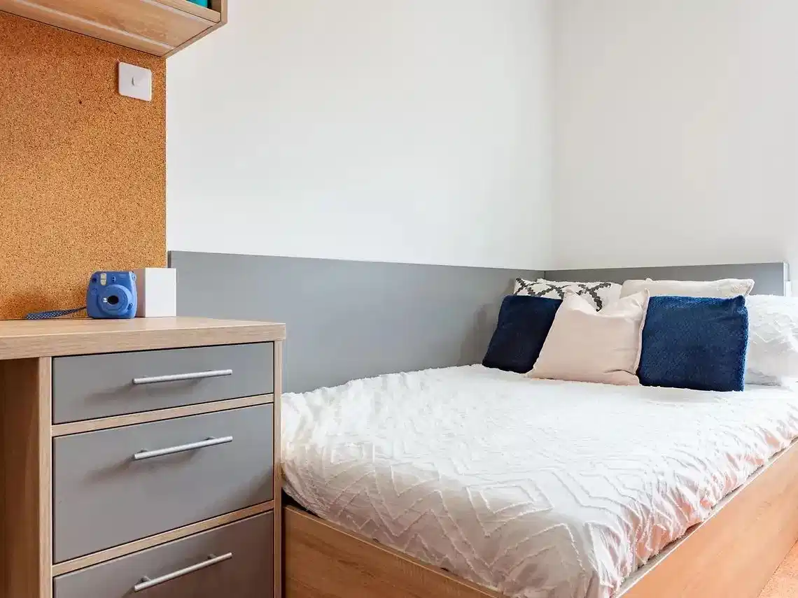 Premium Studio - Bedroom