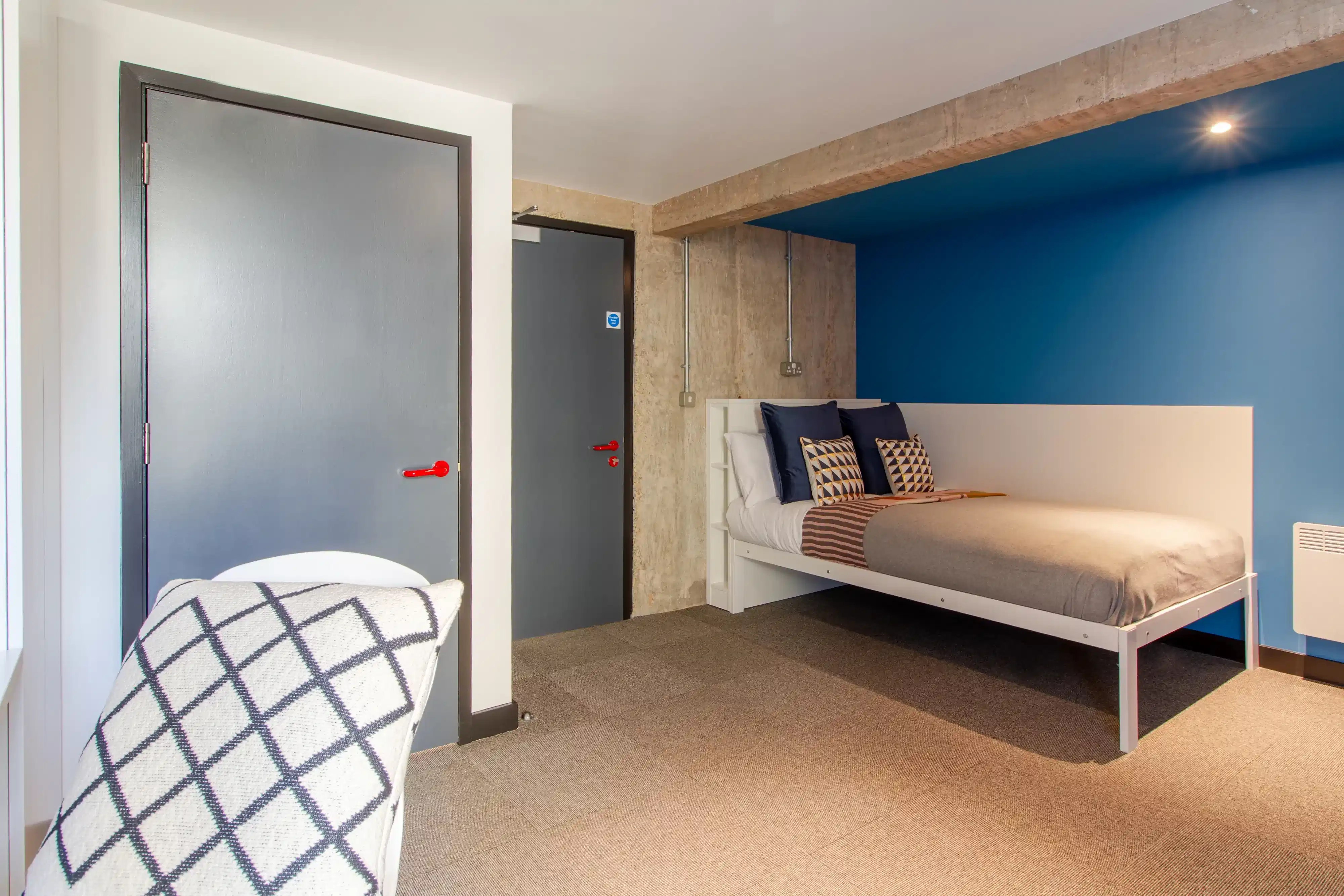 The Beton Room - Bedroom