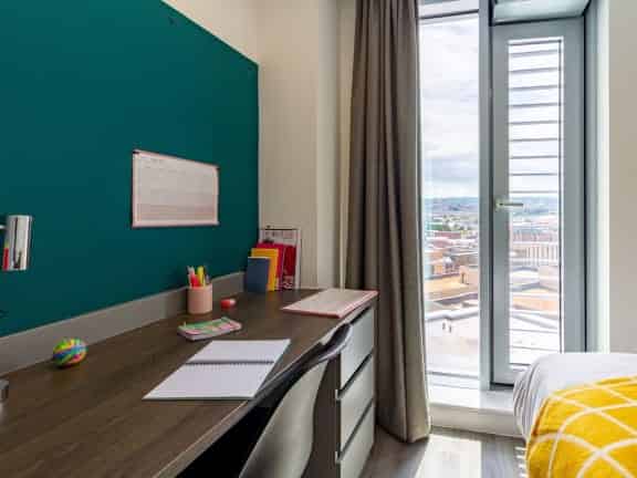 Bronze En Suite - Bedroom