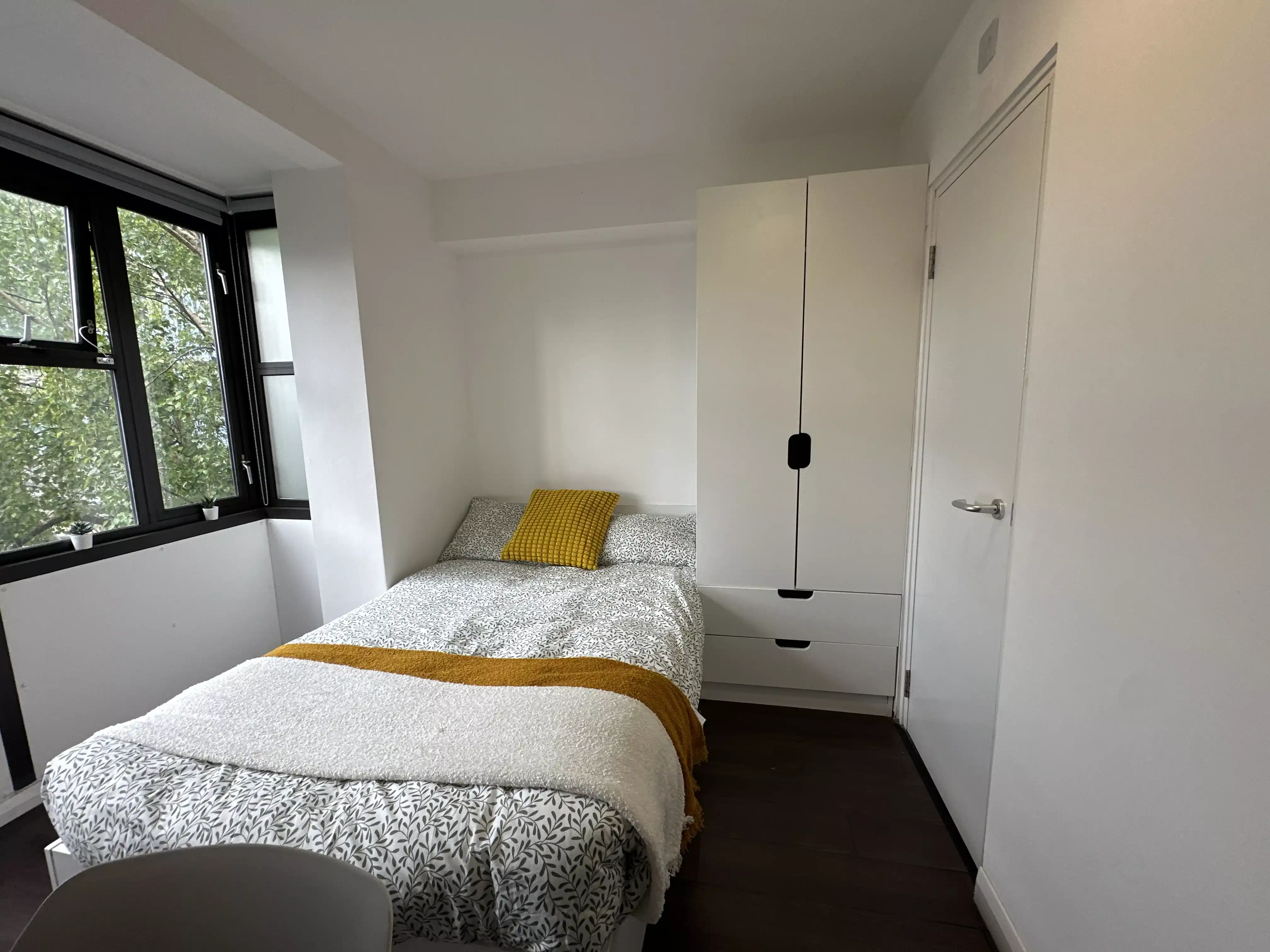 Classic Ensuite - Bedroom